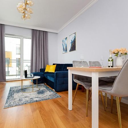 Apartament Dom Przy Okrzei By Renters Prestige Варшава Экстерьер фото