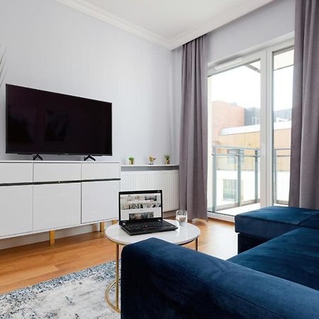 Apartament Dom Przy Okrzei By Renters Prestige Варшава Экстерьер фото