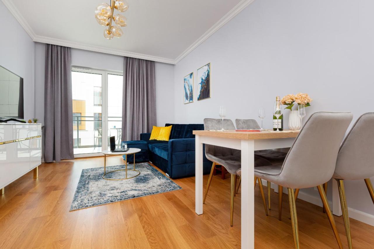 Apartament Dom Przy Okrzei By Renters Prestige Варшава Экстерьер фото