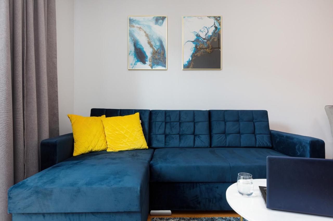 Apartament Dom Przy Okrzei By Renters Prestige Варшава Экстерьер фото